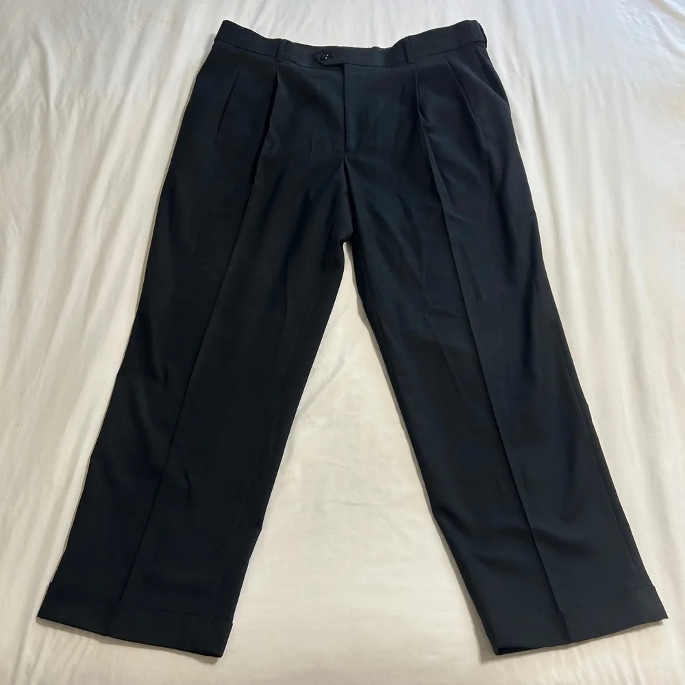 Stafford Travel Classic Fit Black Sharkskin Pleated Cuffed Dress Pants 42x30